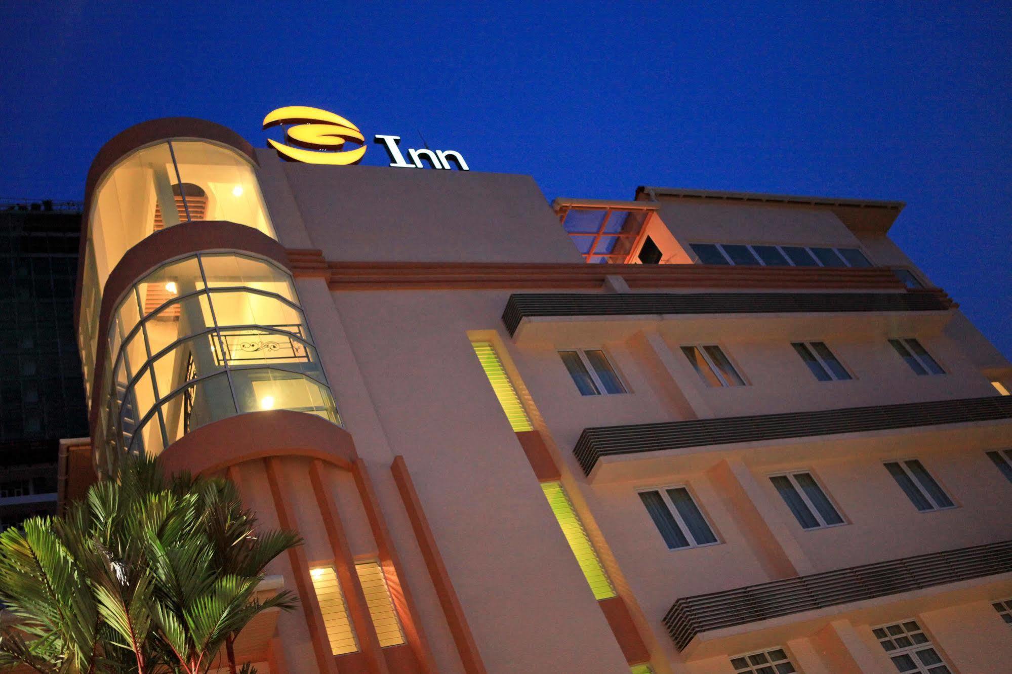 G Inn جورج تاون المظهر الخارجي الصورة